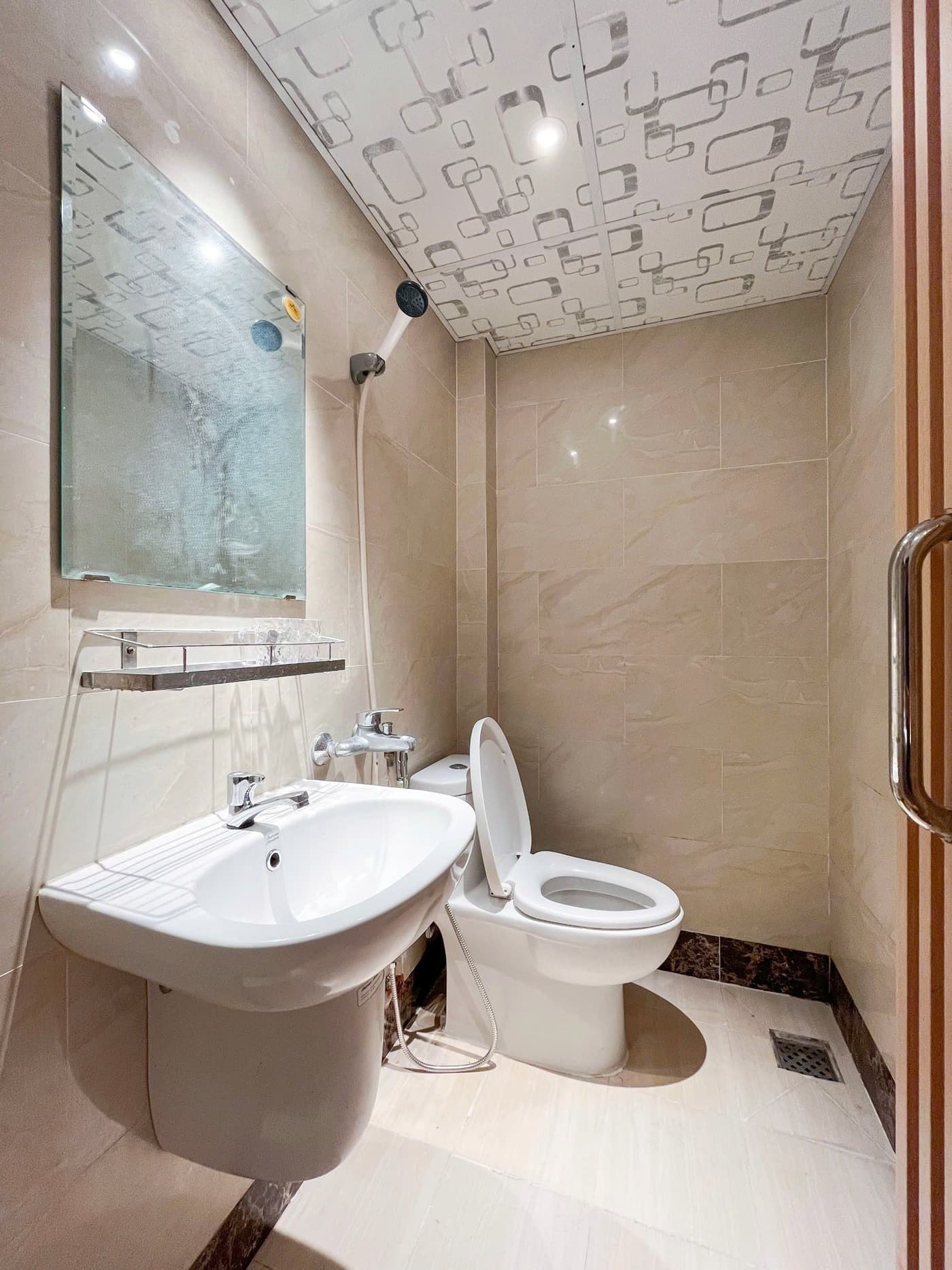 Căn 76.P02 tại Paar 76 Đường C18 (7/11)